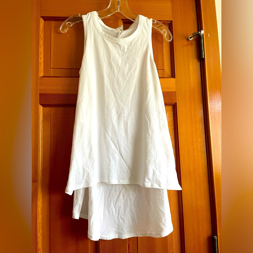 Nwt Lululemon white tank “long for length tank” size xs womens.